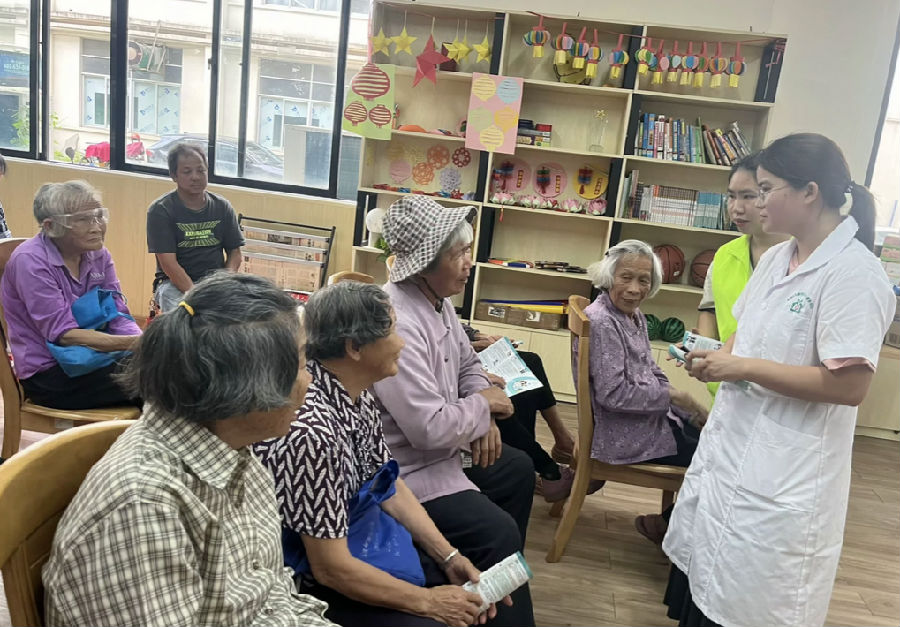 “自我关怀,健康同行”精神健康知识分享会 (2).png